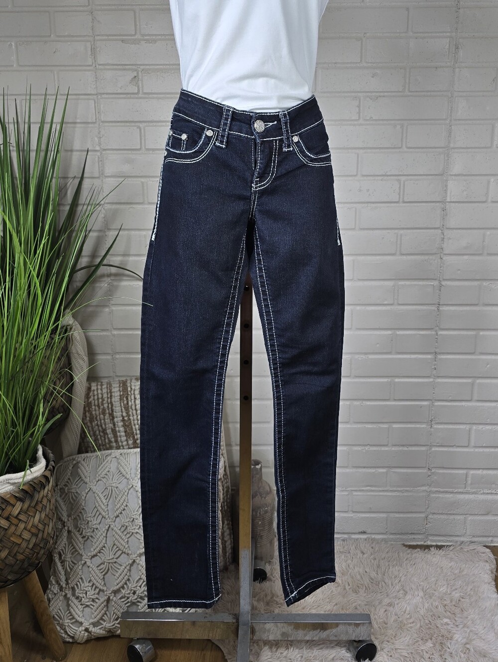 Daytrip Dark Blue Low Rise Skinny Jeans Size 25R